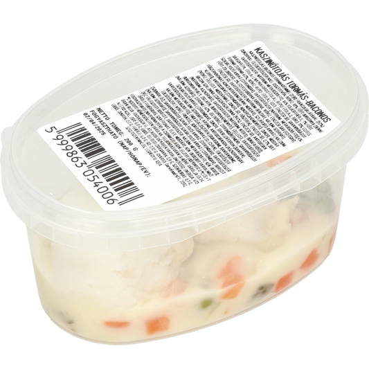 Kaszinótojás baconos tormakrémmel (2db) franciasalátával (50%) 200g